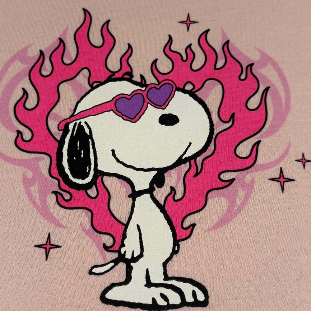Peanuts Snoopy Pink Flame Heart Sunglasses Graphic T-Shirt Mens XL